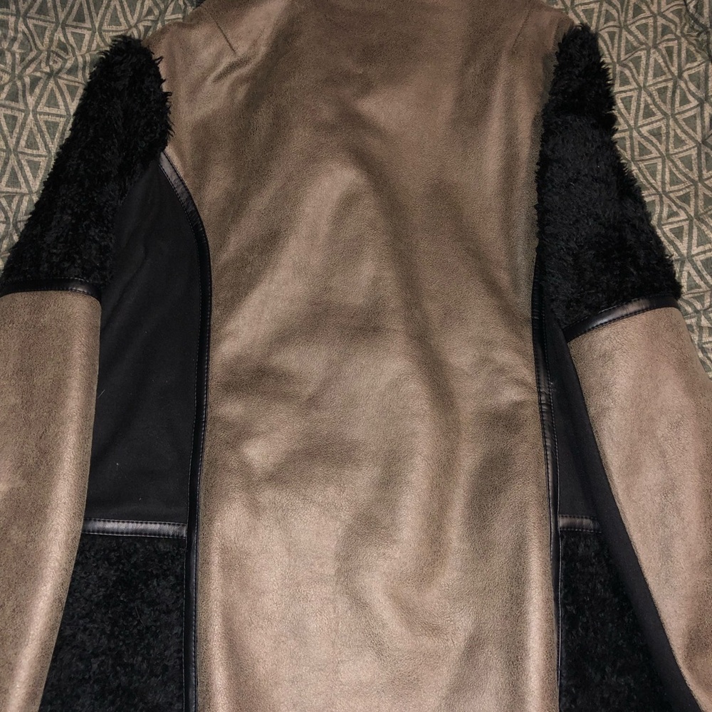 Jacket - Picture 8 of 8
